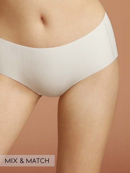 Invisible Free-cut Low-rise Brief