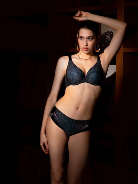 Lace Invisible Short Brief