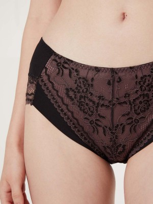 Lace Seamless Short Brief