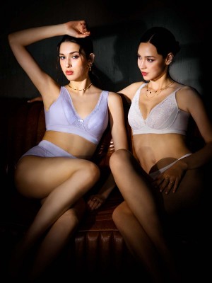 Seamless Lite-control Butt Lifter Panty