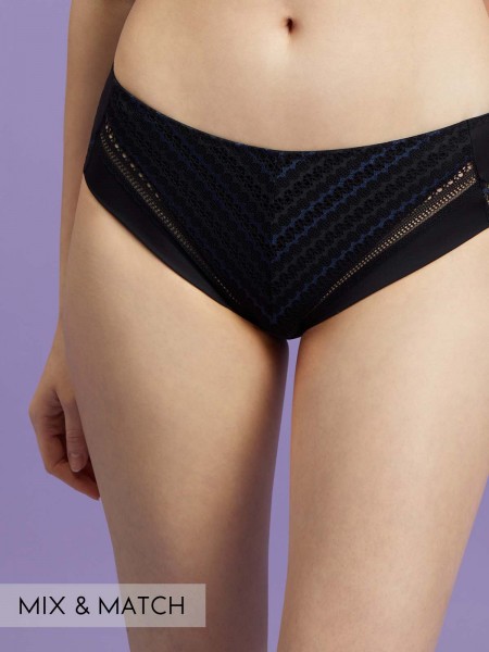 Lace Seamless Short Brief