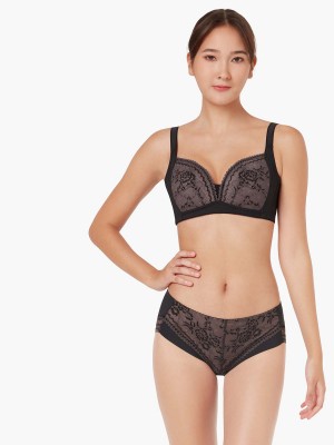 Lace Wireless Push-in Bra