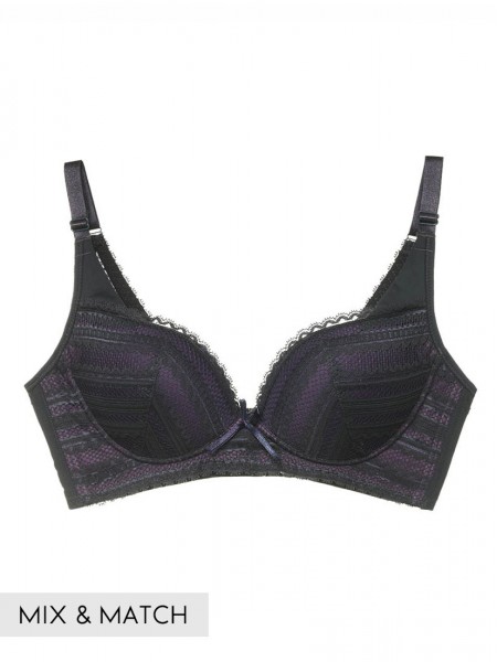 Lace Wireless Plunge Bra