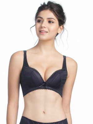 Lace Wireless Plunge Bra