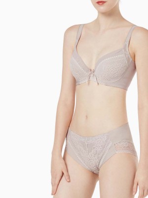Tactel® Deep V Moulded Bra