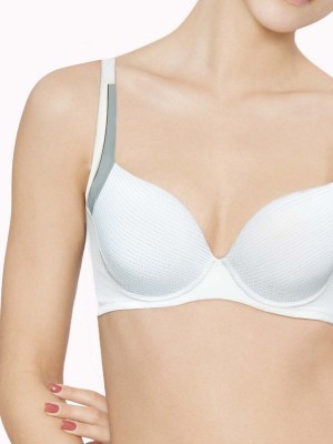 Breathable Moulded Sports Bra (Cup A-D)