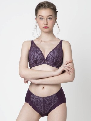 Lace Deep V Soft Cup Bra