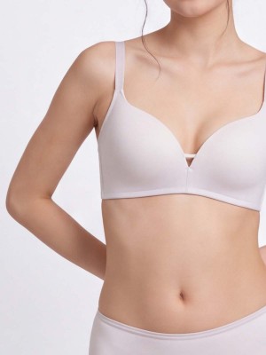 Invisible Deep V Moulded T-Shirt Wireless Bra (Cup B-C)