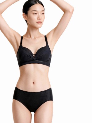 Invisible Deep V Moulded T-Shirt Wireless Bra (Cup B-C)