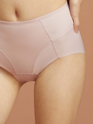 Seamless Free-cut Lite-control Brief