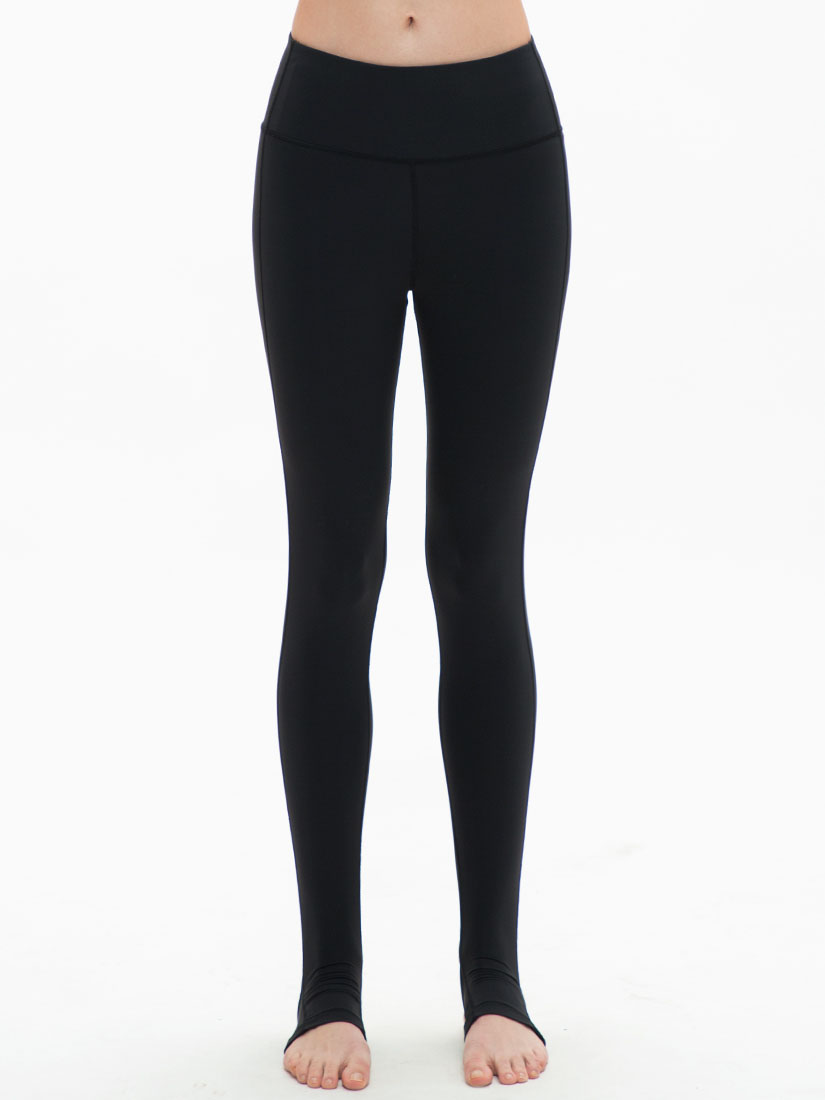 GESTUZ, Emese Stirrup Leggings – Black