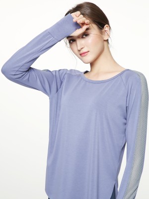 Free-cut Hi-Lo Long Sleeve Top
